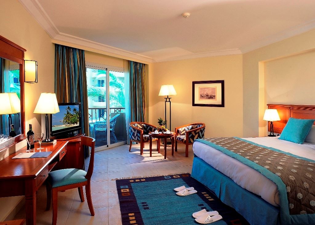 rooms-standard-room-poolsea-view