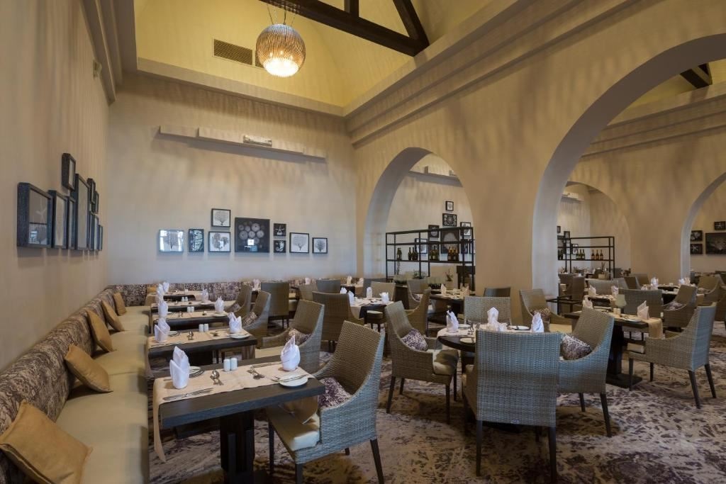 restaurants-restaurants