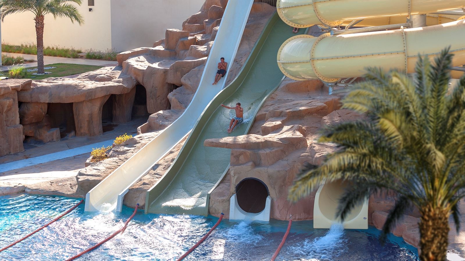 water-park-aqua-park