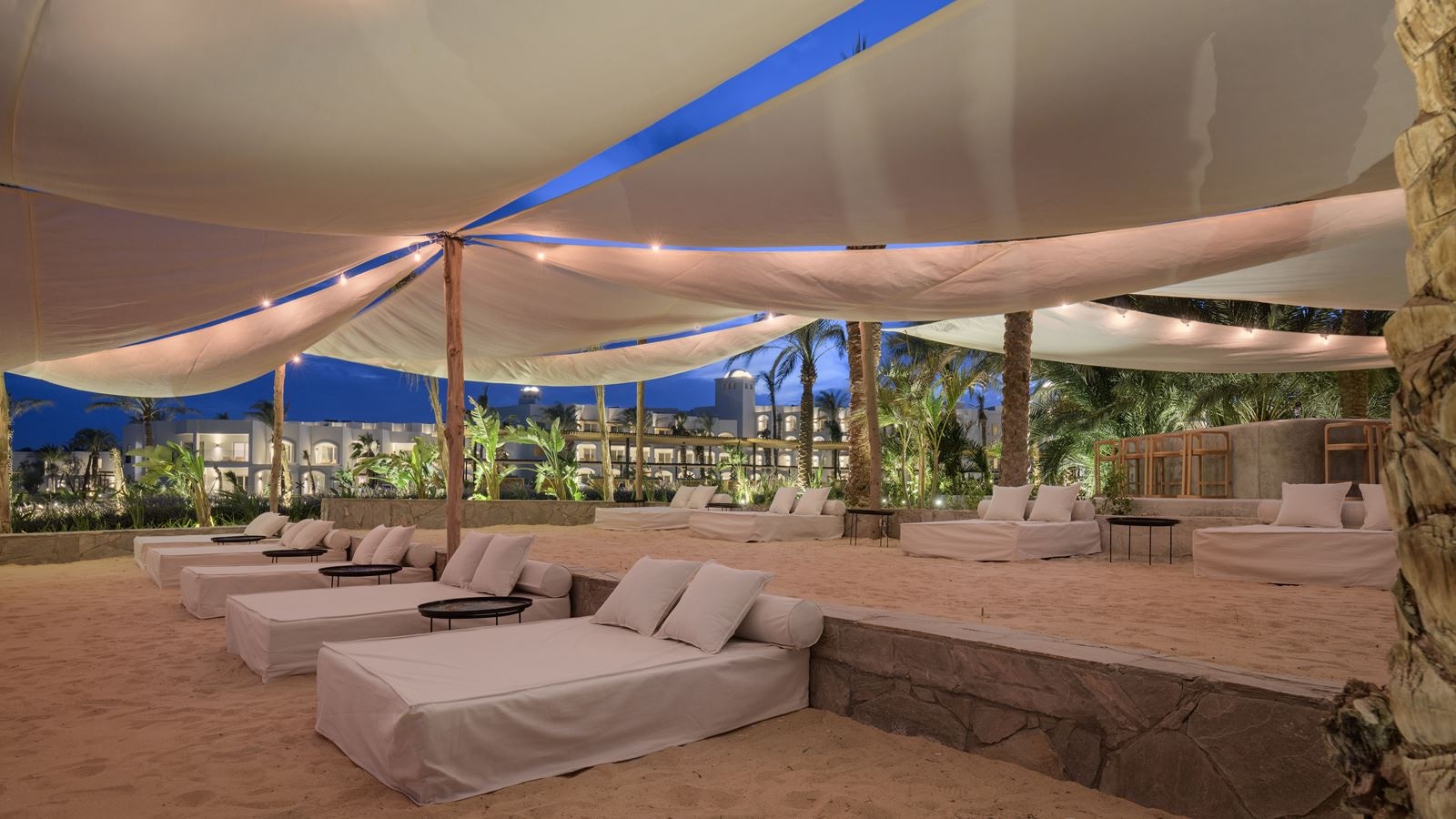 restaurants-nur-beach-club