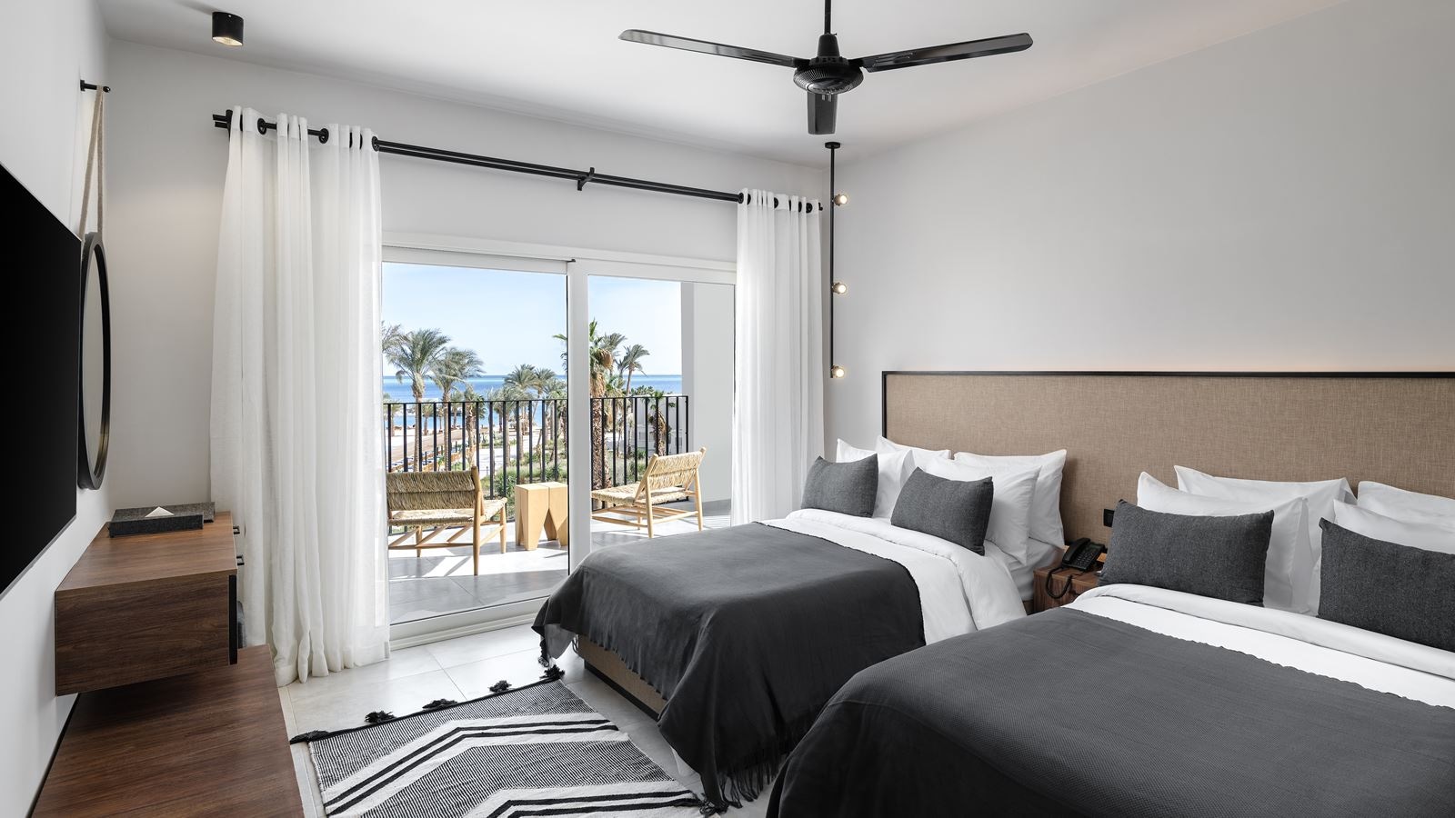 rooms-twobedroom-suite