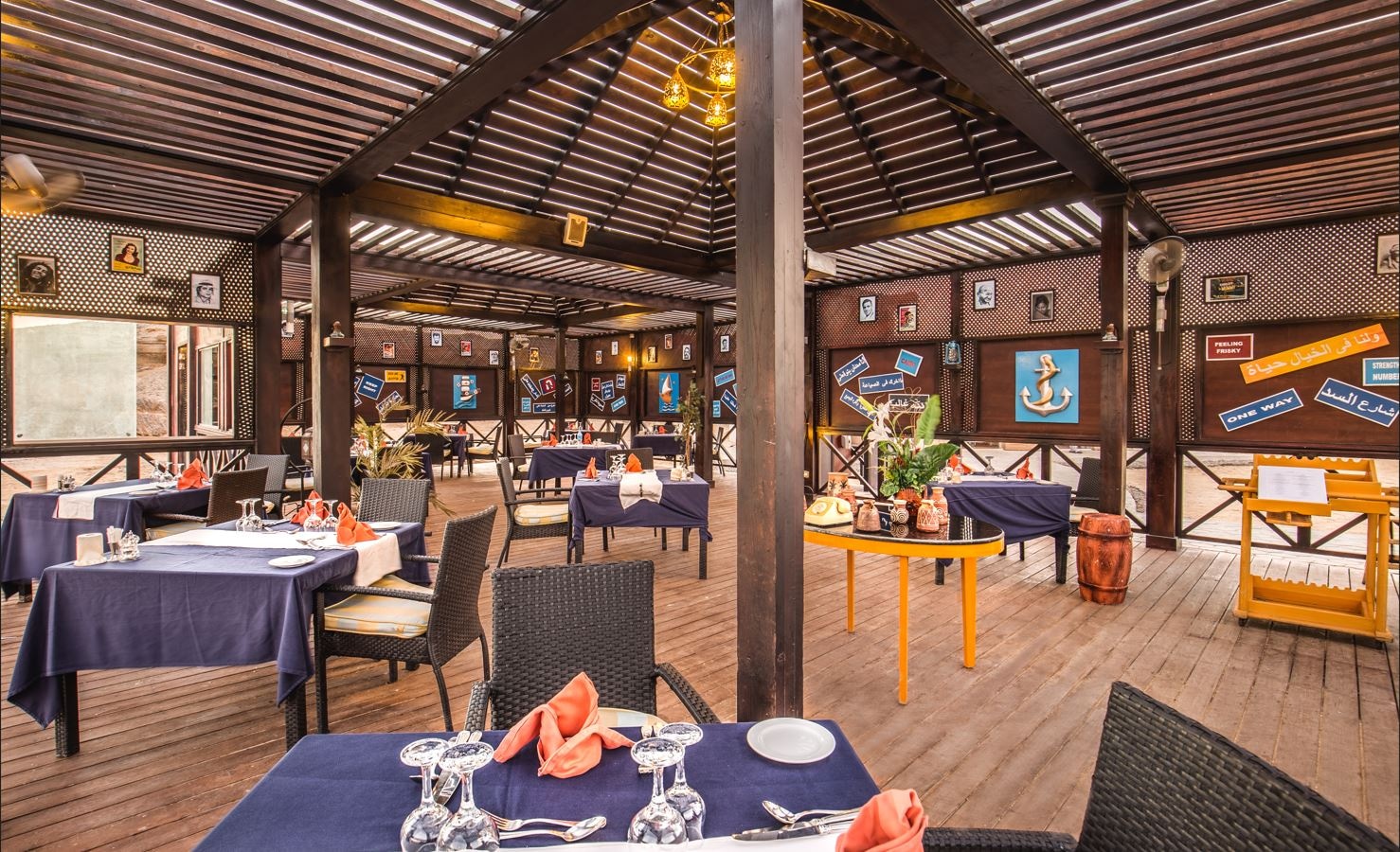 restaurants-amasis-seafood-restaurant