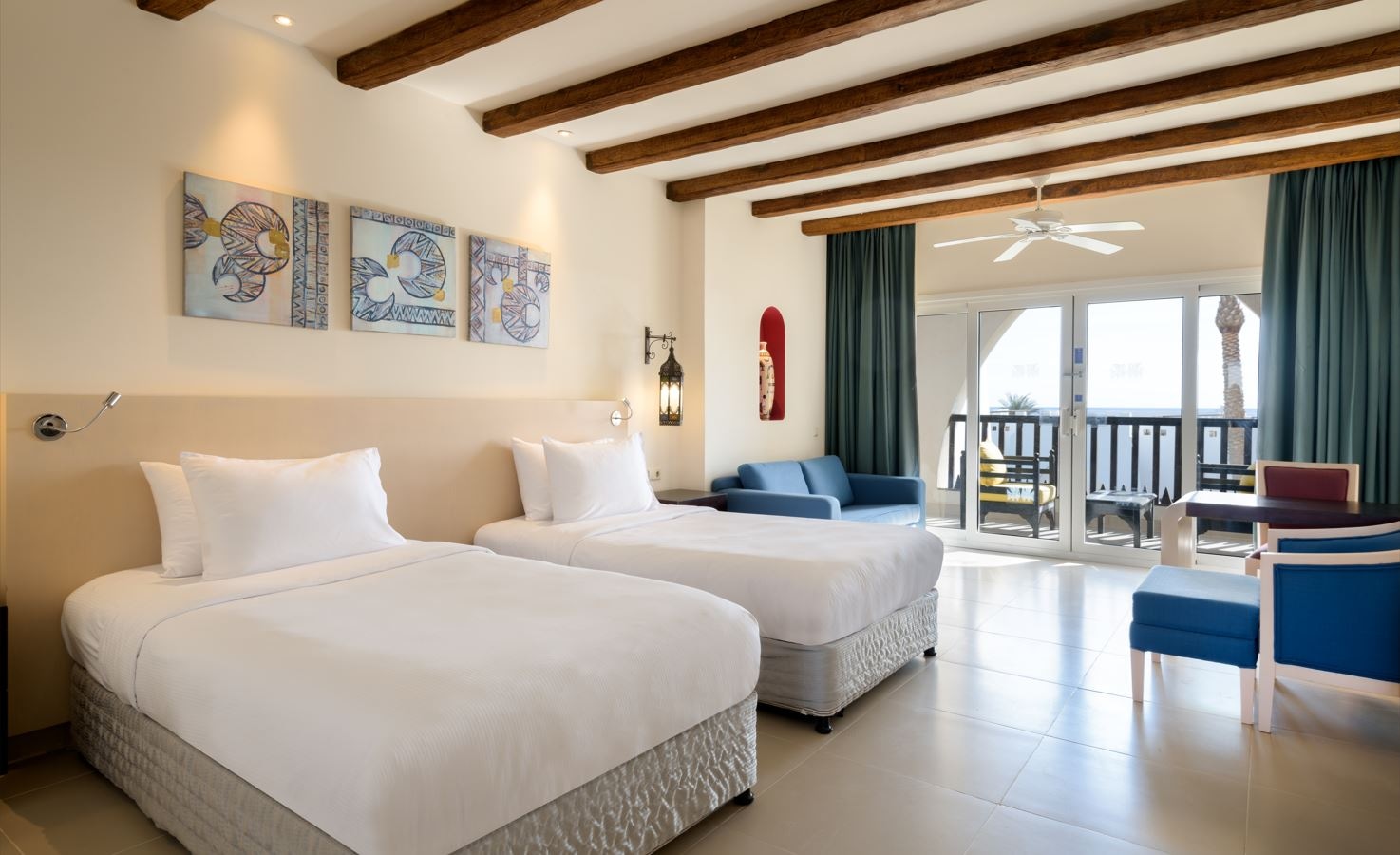 rooms-deluxe-partial-sea-view