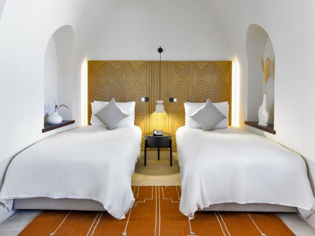 rooms-superior-room-partial-sea-view