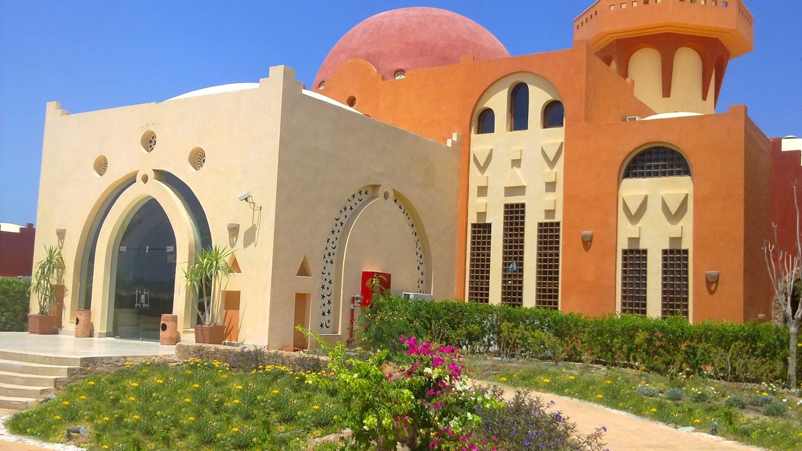 general-main-building