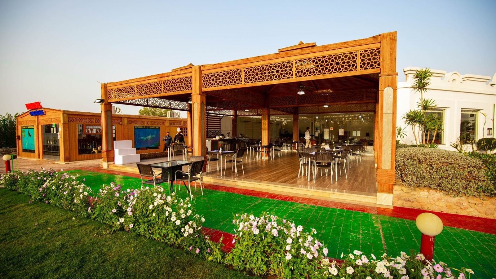 restaurants-restaurants