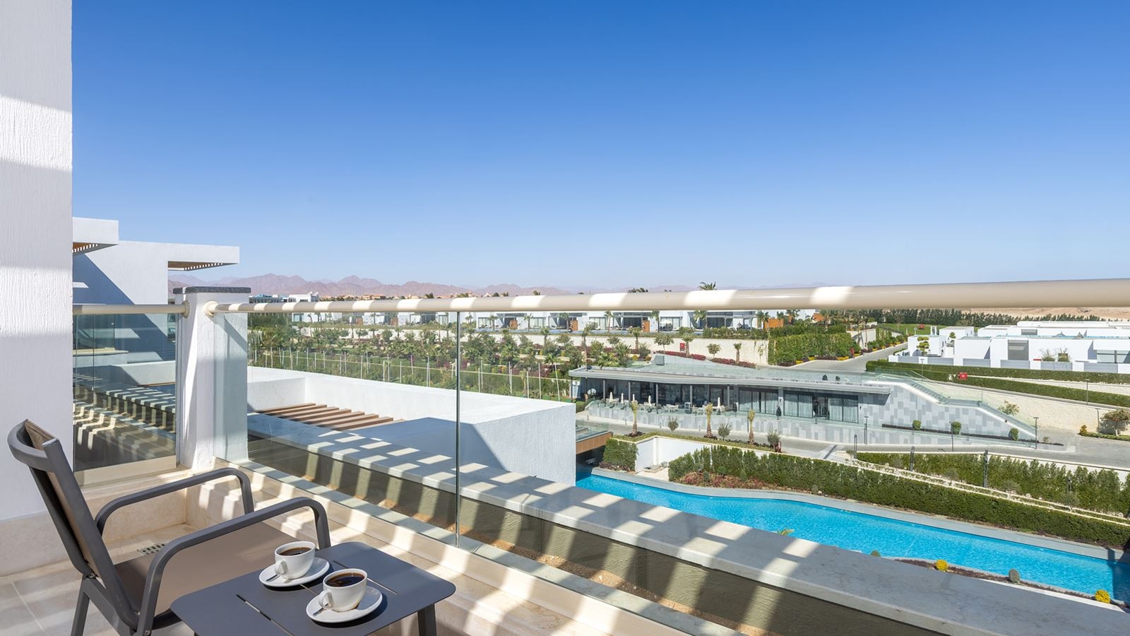 rooms-superior-room-beach-side