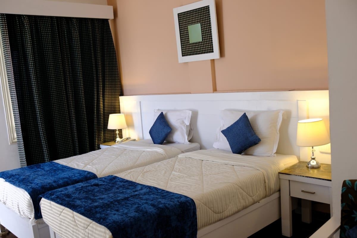 rooms-standard-room