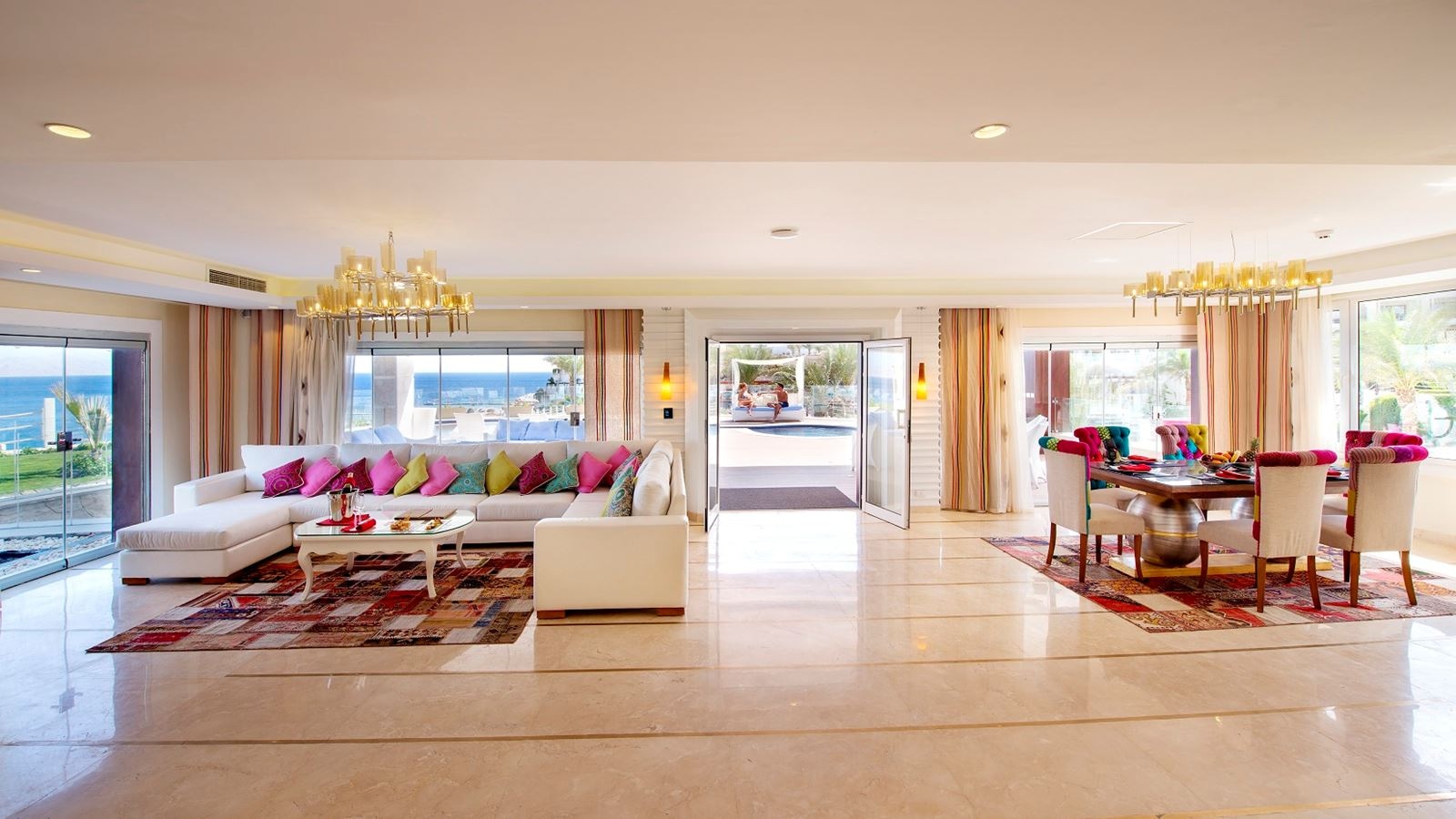 rooms-posh-club-royal-villa-sv