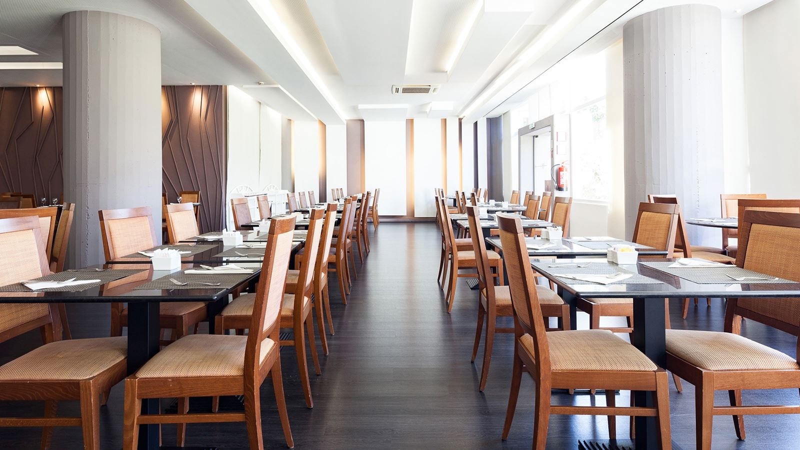 restaurants-restaurants