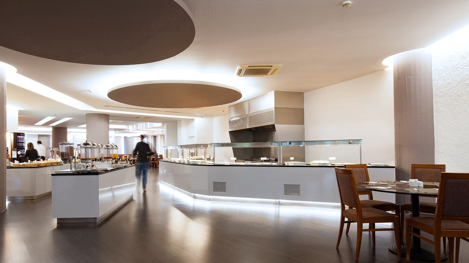 restaurants-restaurants