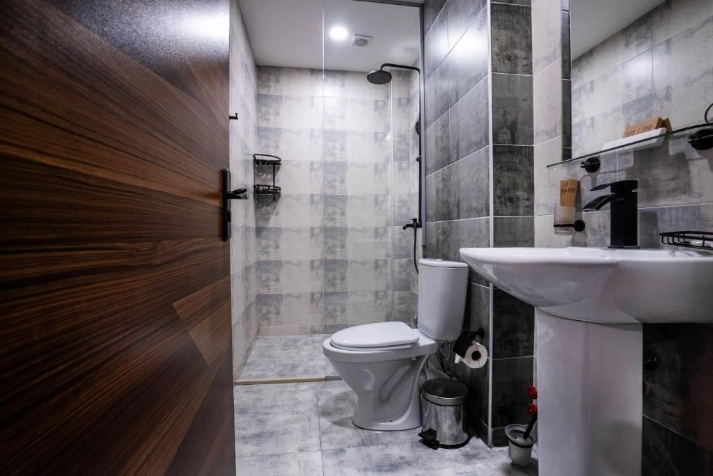 rooms-standard-doubletwin-room