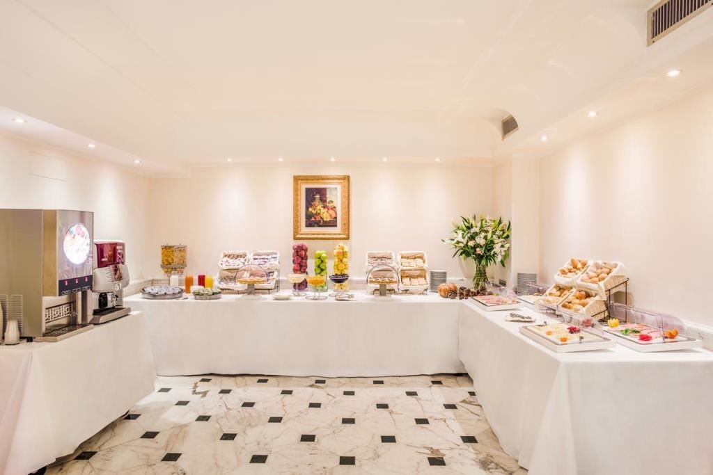 restaurants-breakfast-room