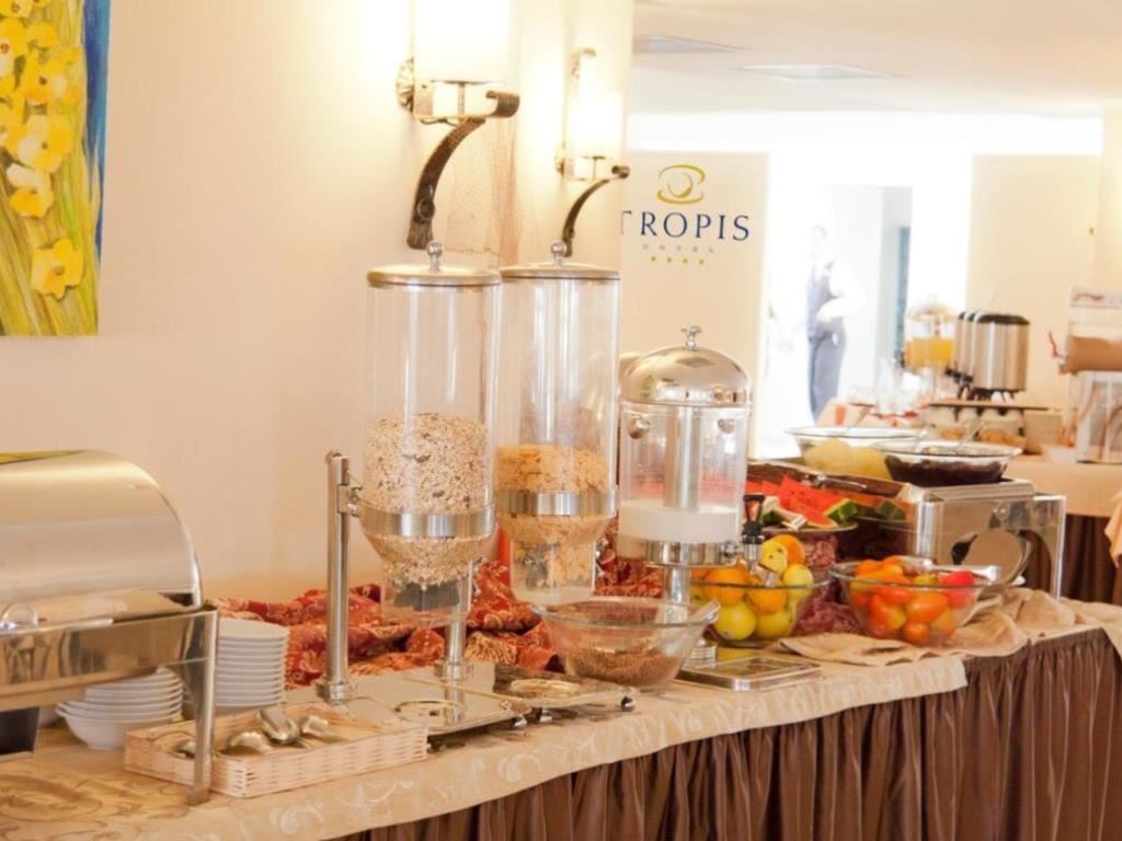 restaurants-restaurant