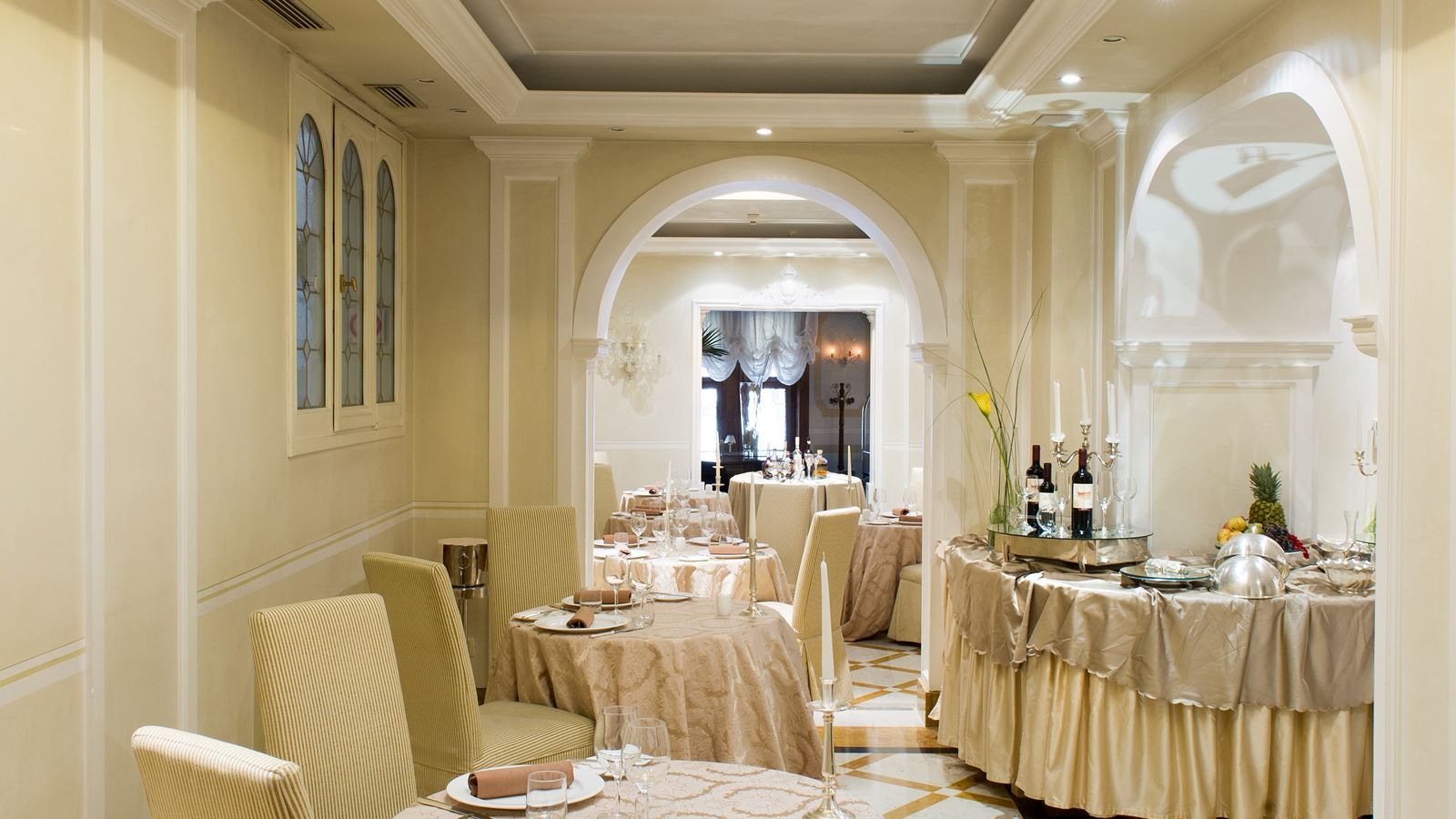 restaurants-restaurants