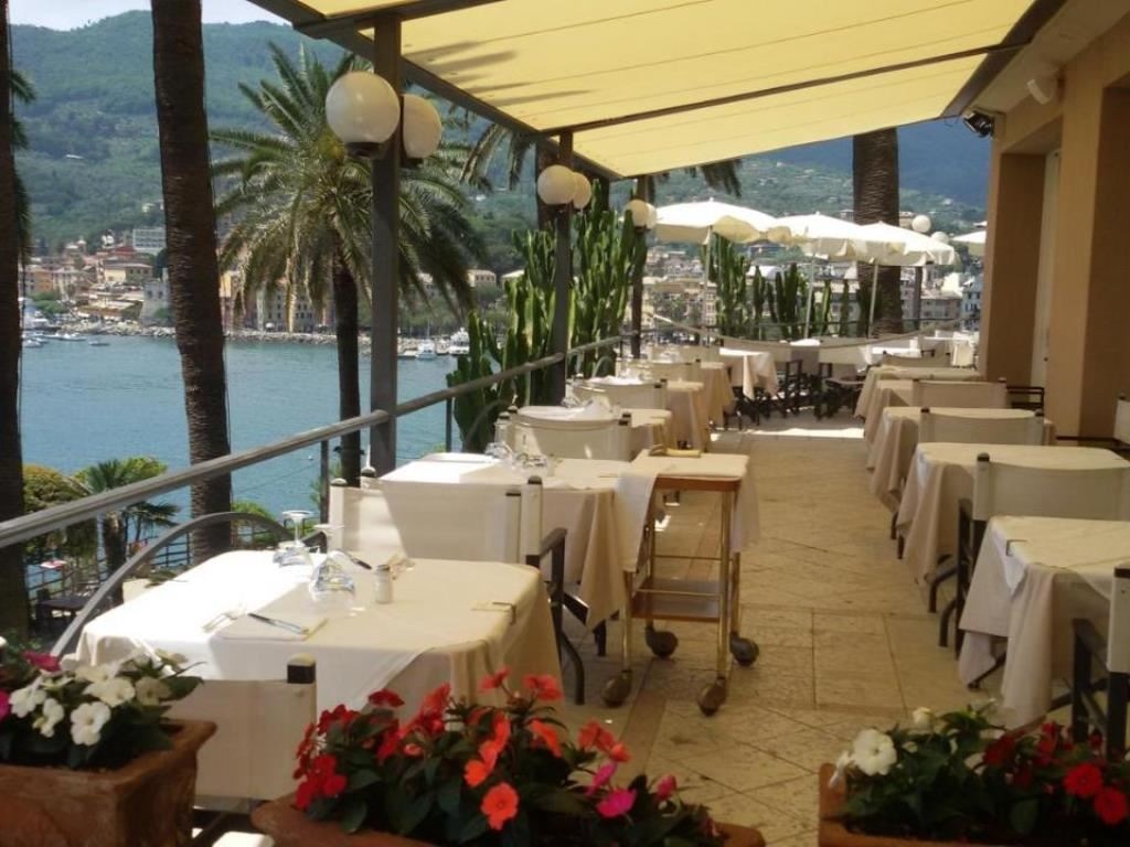 restaurants-restaurant