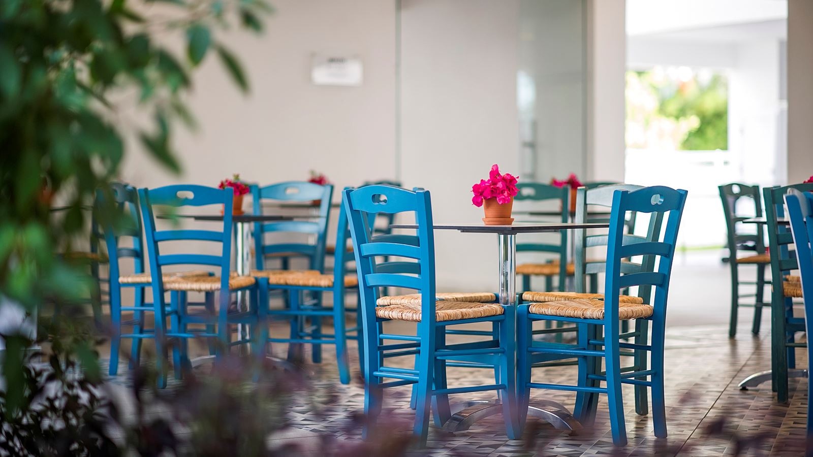 restaurants-restaurants