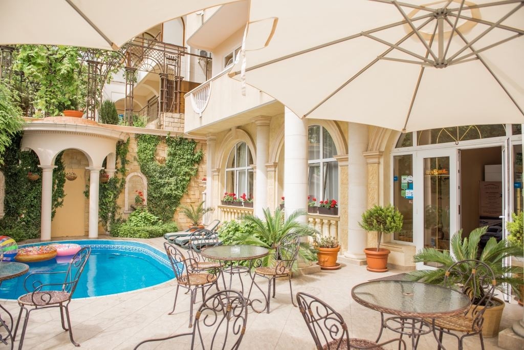 general-main-building