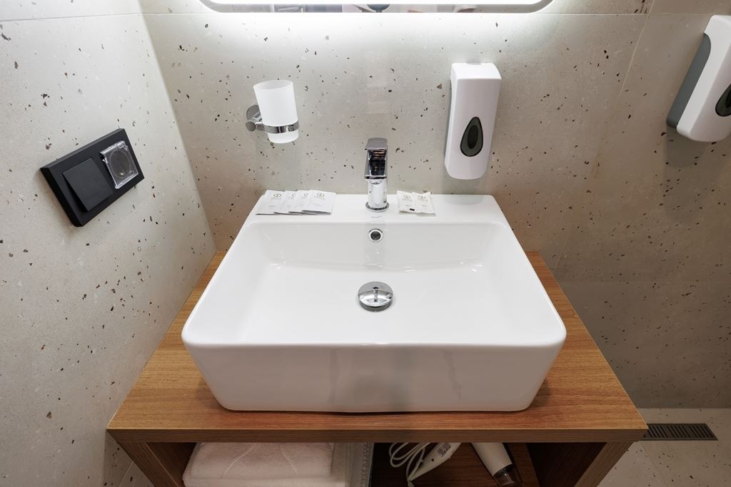 rooms-standart-with-balcony-corp-1