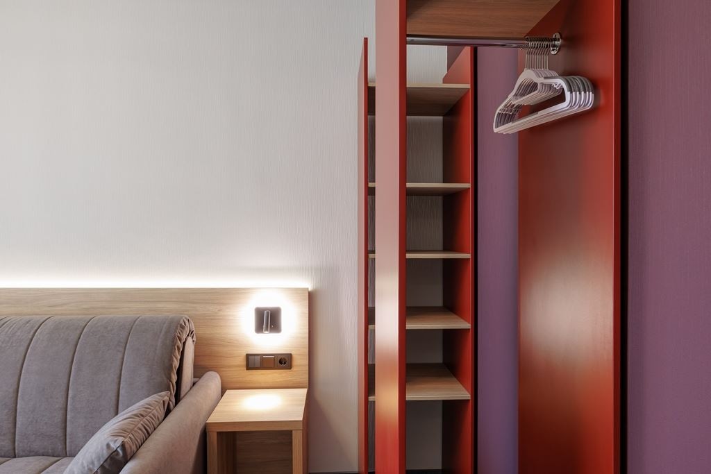 rooms-luxe-with-balkony