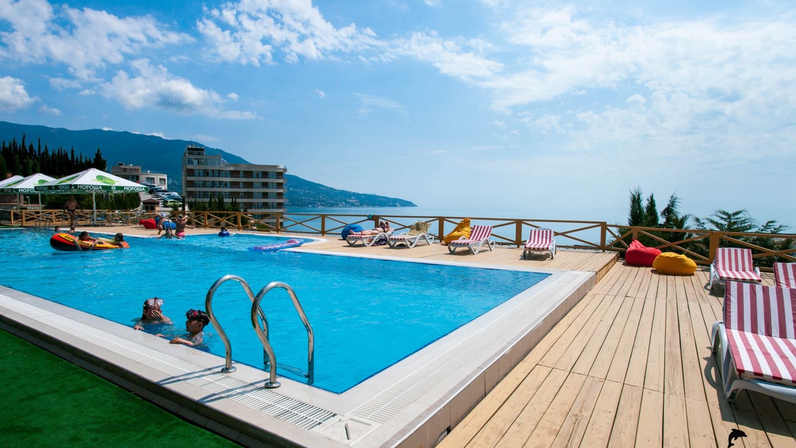 pools-outdoor-pool