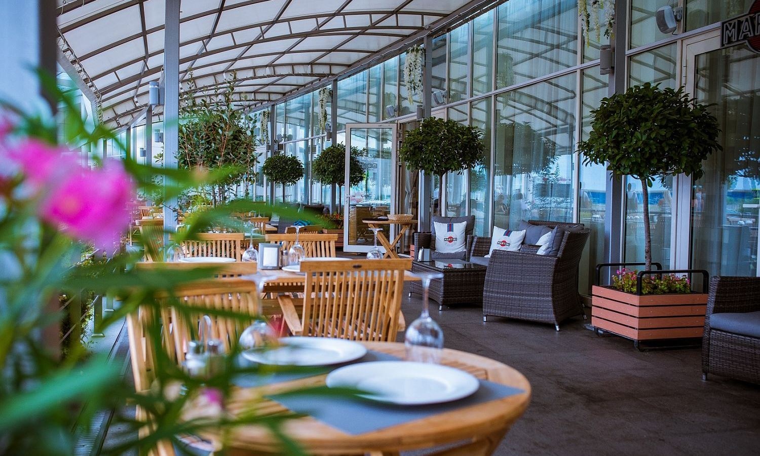 restaurants-