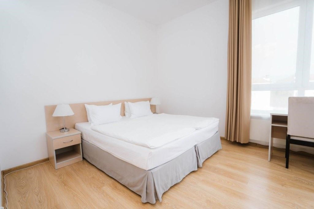rooms-two-room-weu-apart