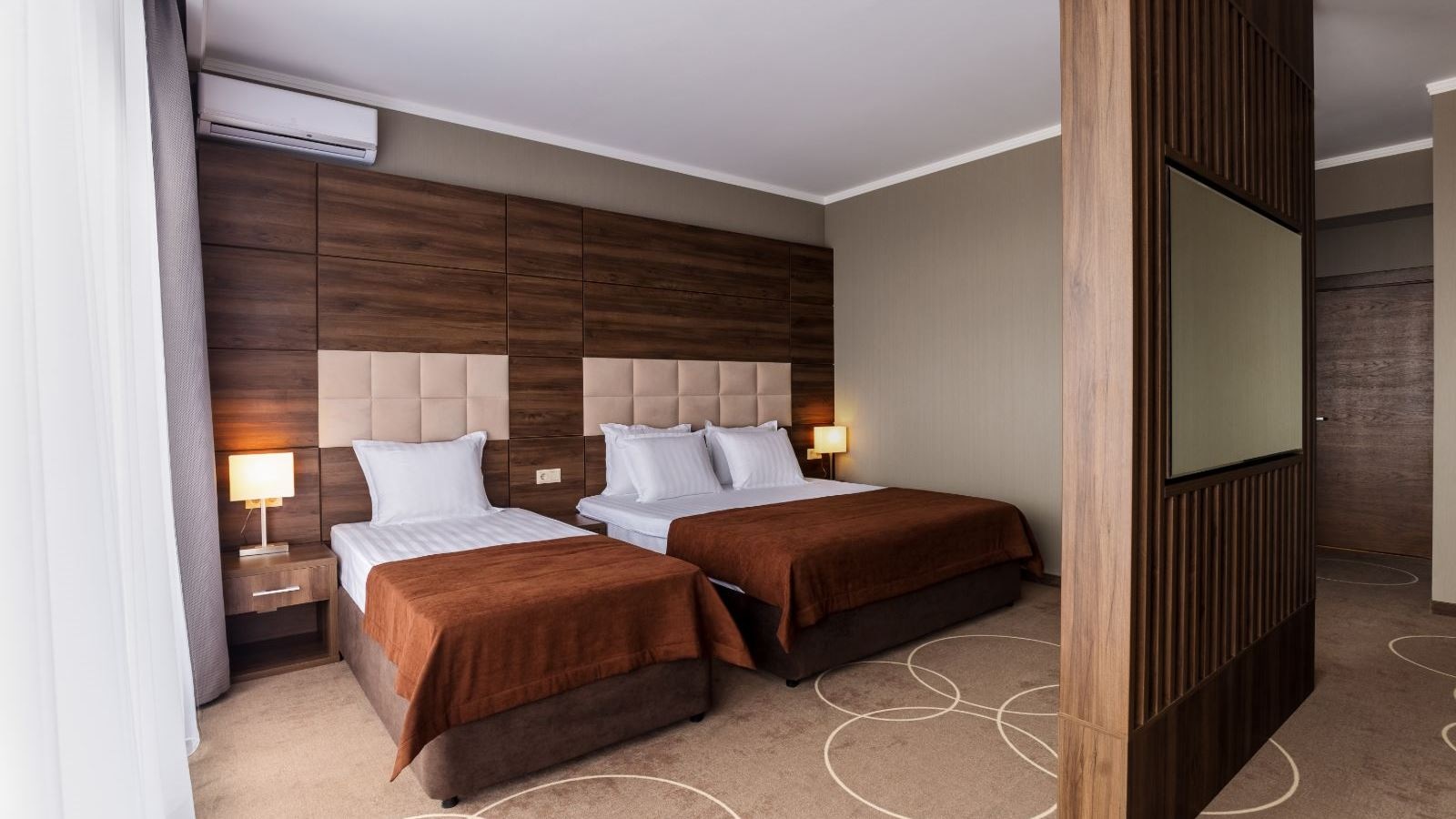 rooms-room-family-1-bedroom