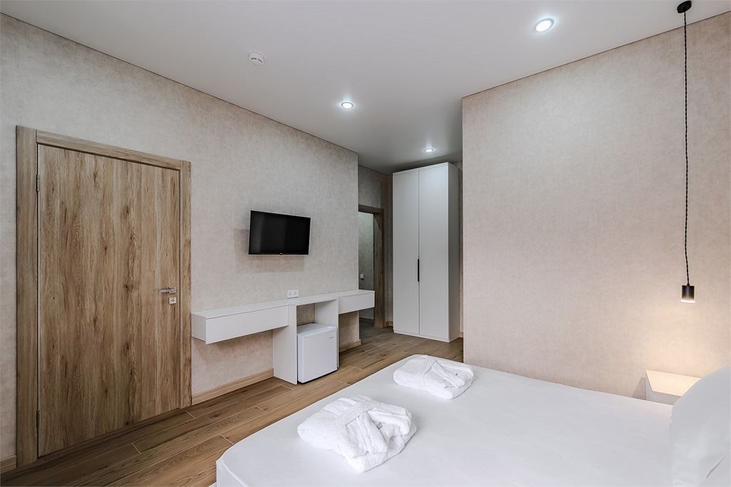 rooms-family-with-terrasa