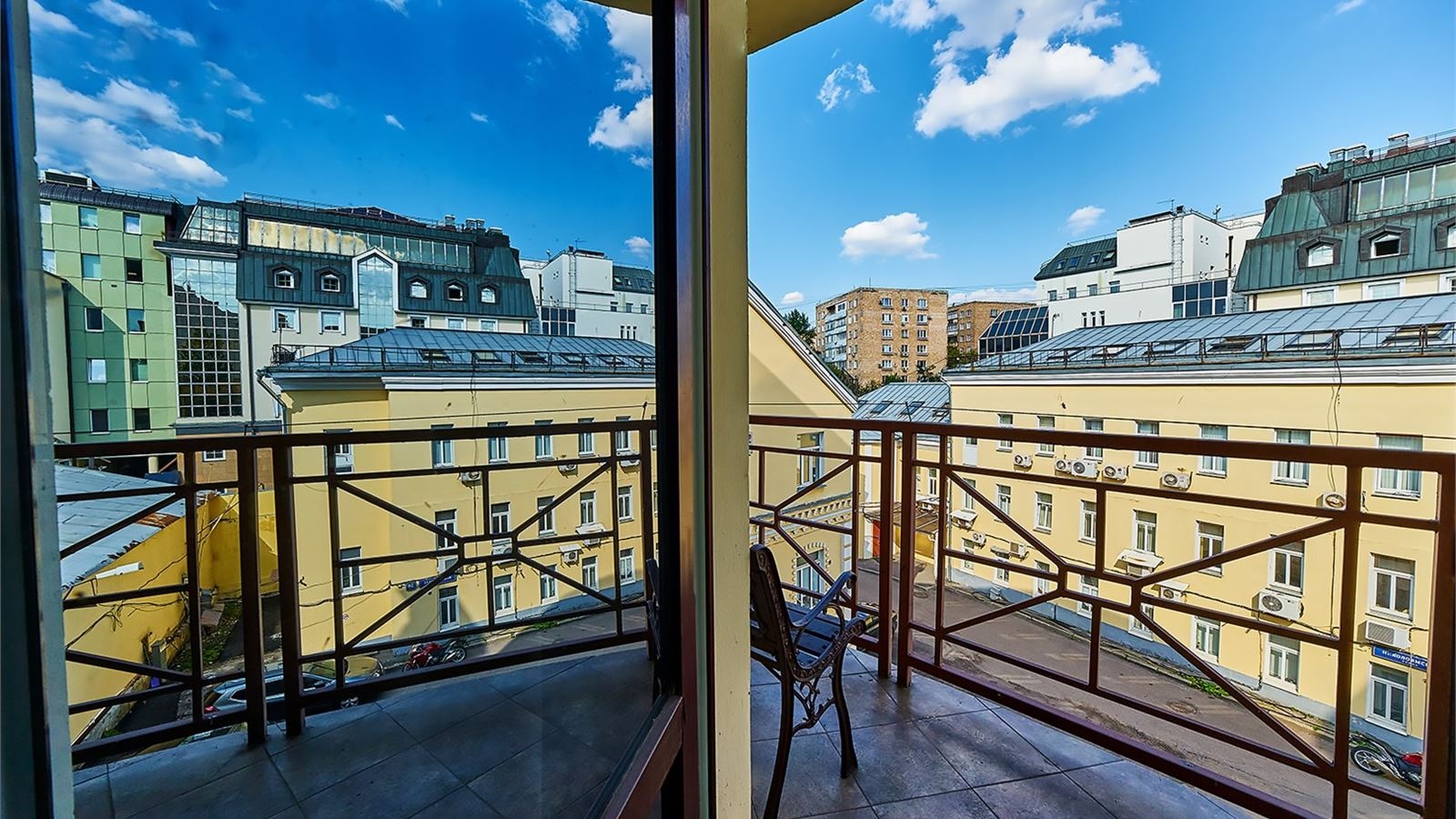 rooms-делюкс-с-балконом