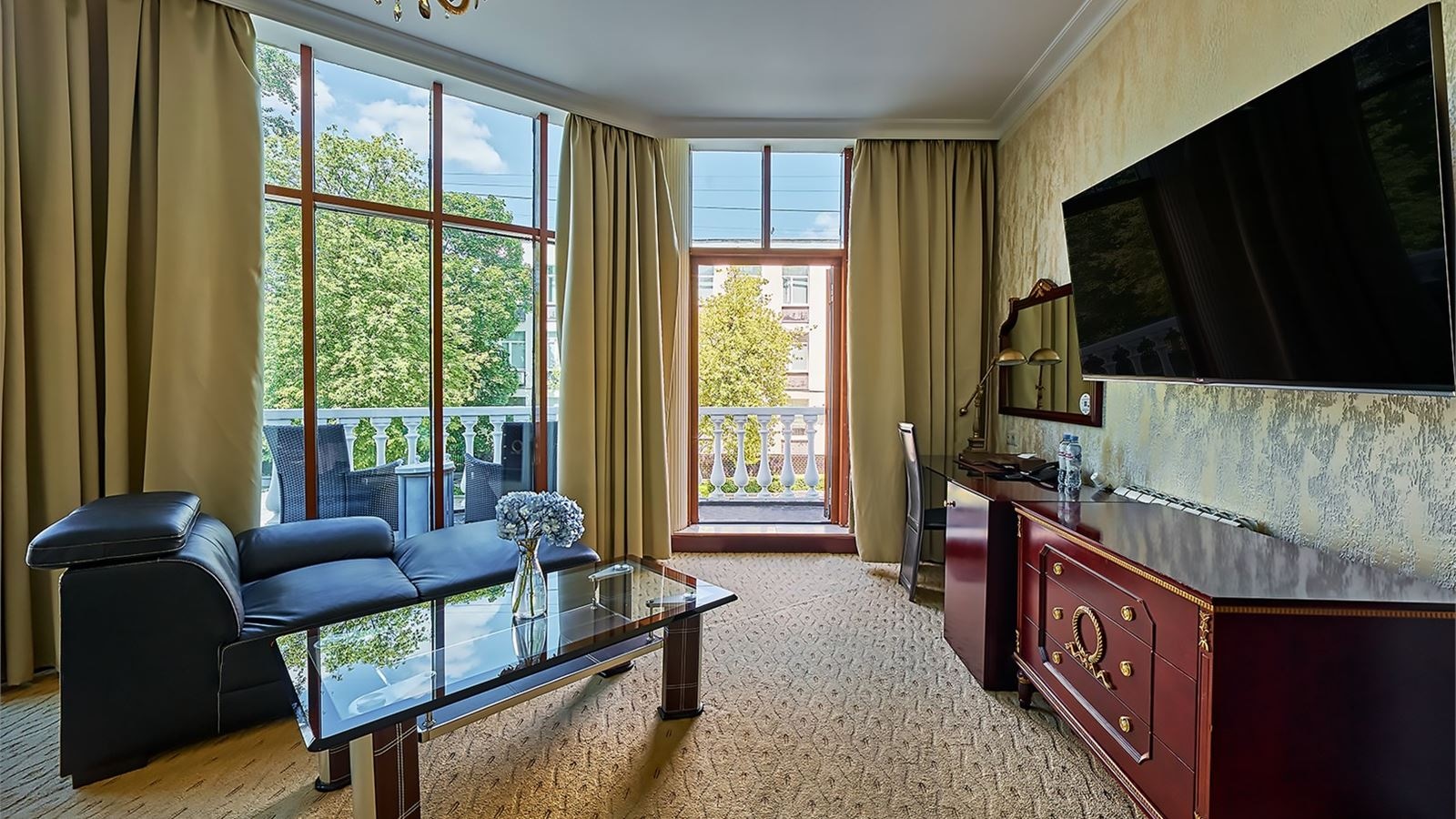 rooms-делюкс-с-балконом