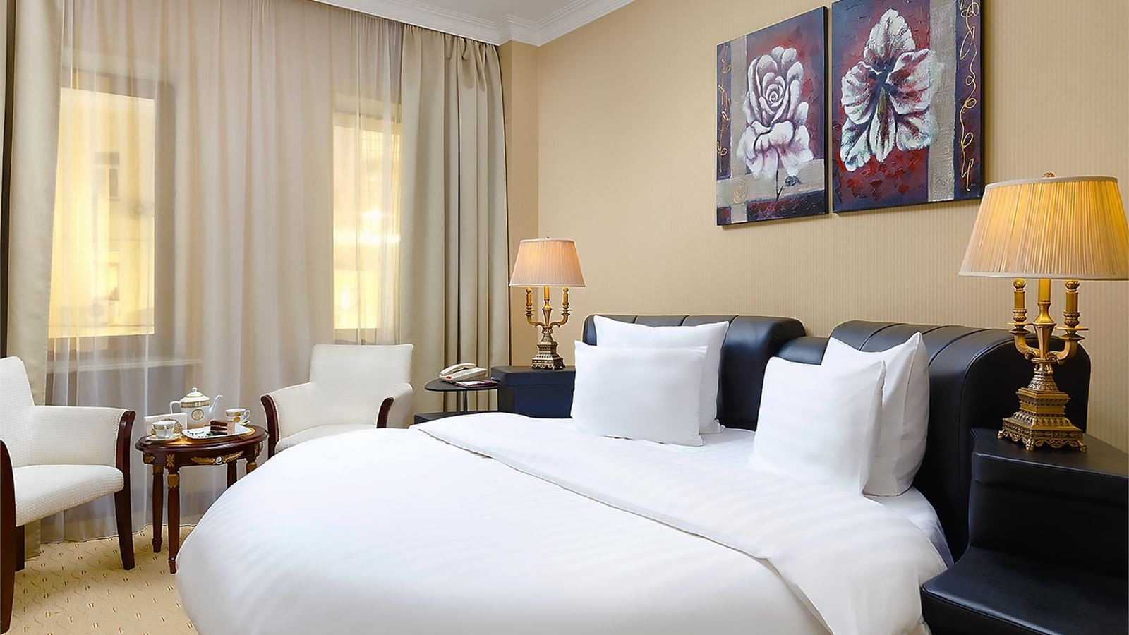 rooms-супериор-с-одной-двуспальной-кроватью