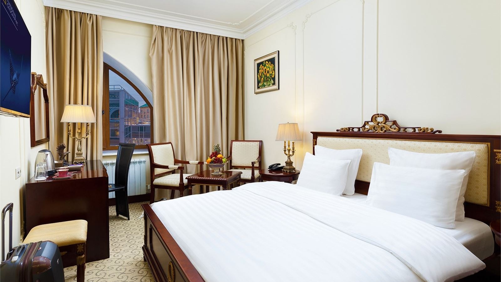 rooms-супериор-с-одной-двуспальной-кроватью