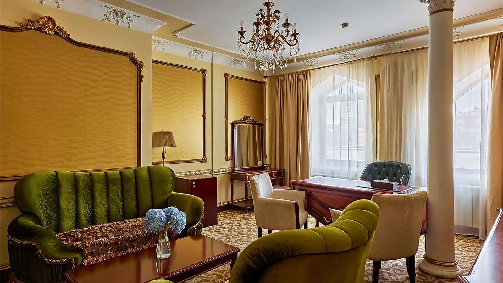 rooms-трехкомнатные-апартаменты-с-двумя-спальнями