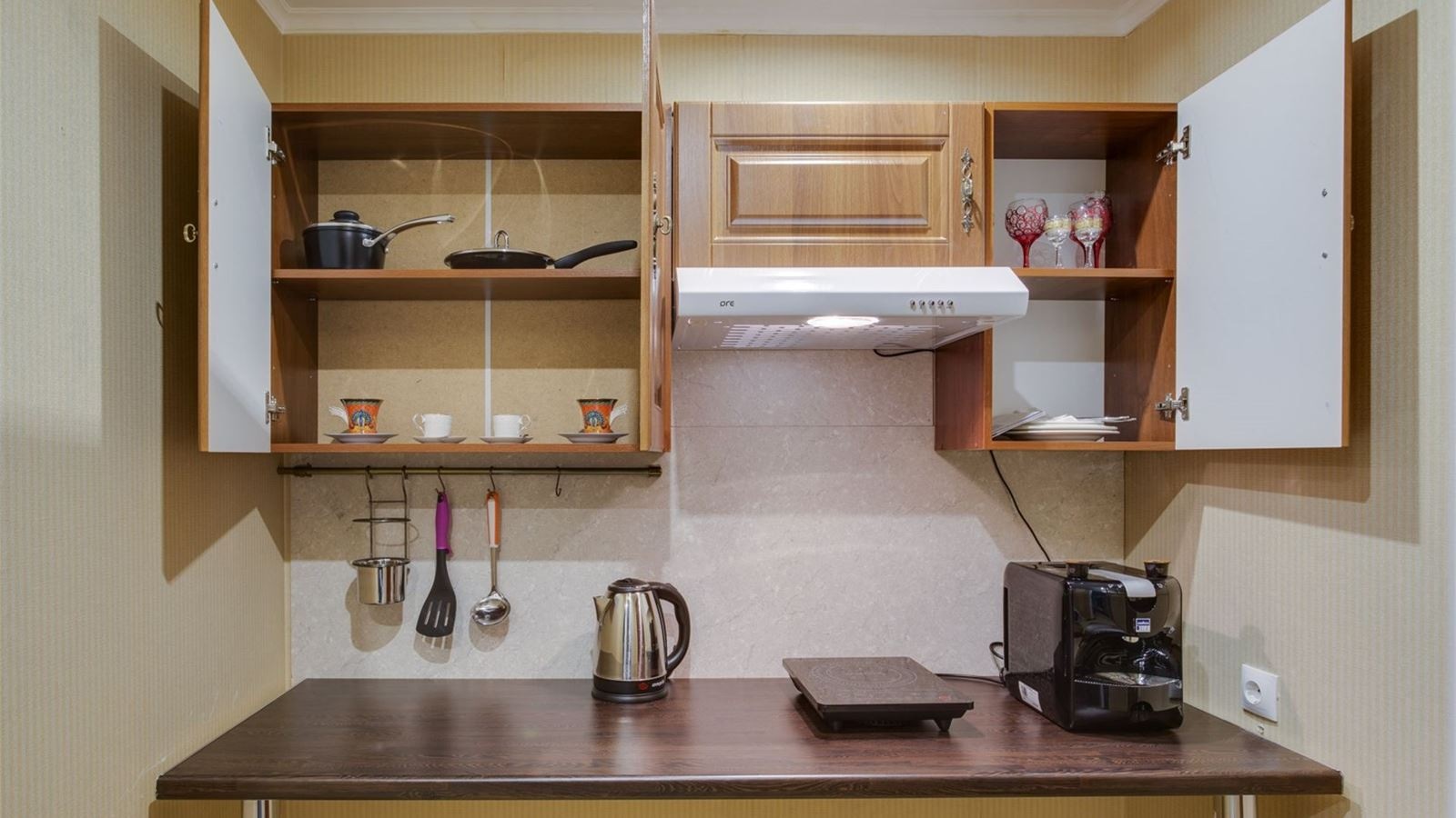 rooms-трехкомнатные-апартаменты-с-двумя-спальнями