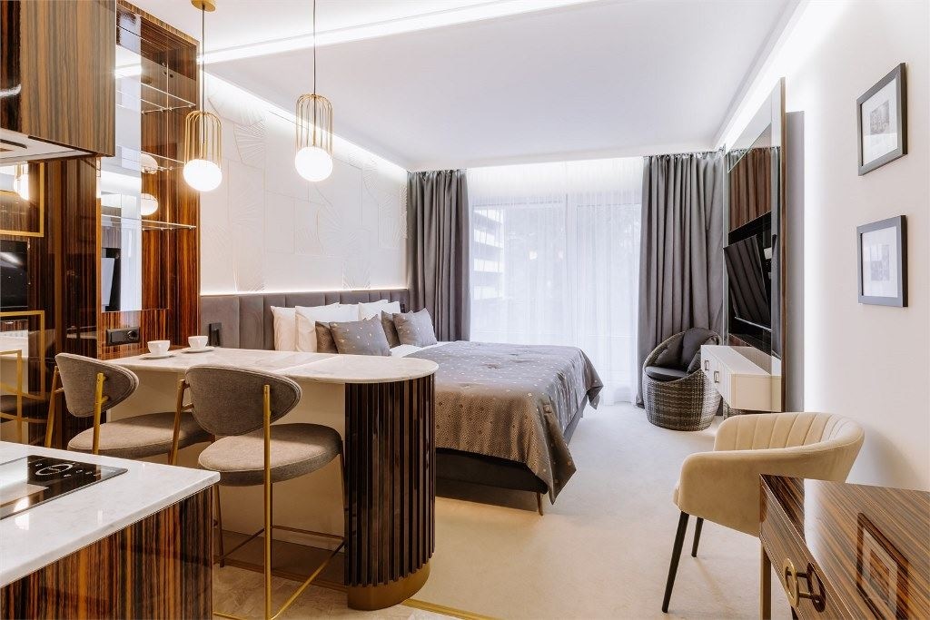 rooms-studio-with-kittchen