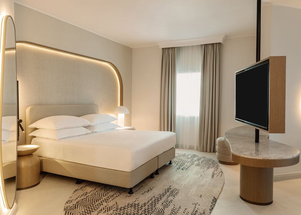 rooms-junior-suite-jbr-view