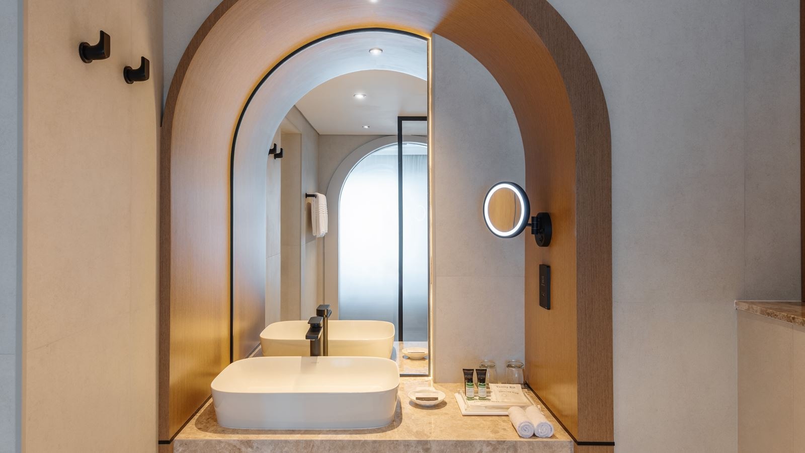 rooms-junior-suite-jbr-view