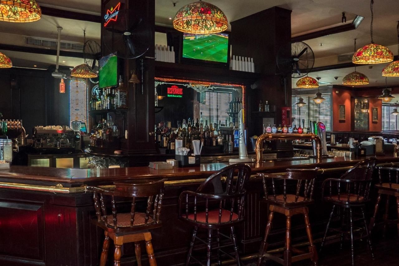 restaurants-boston-bar--restaurant