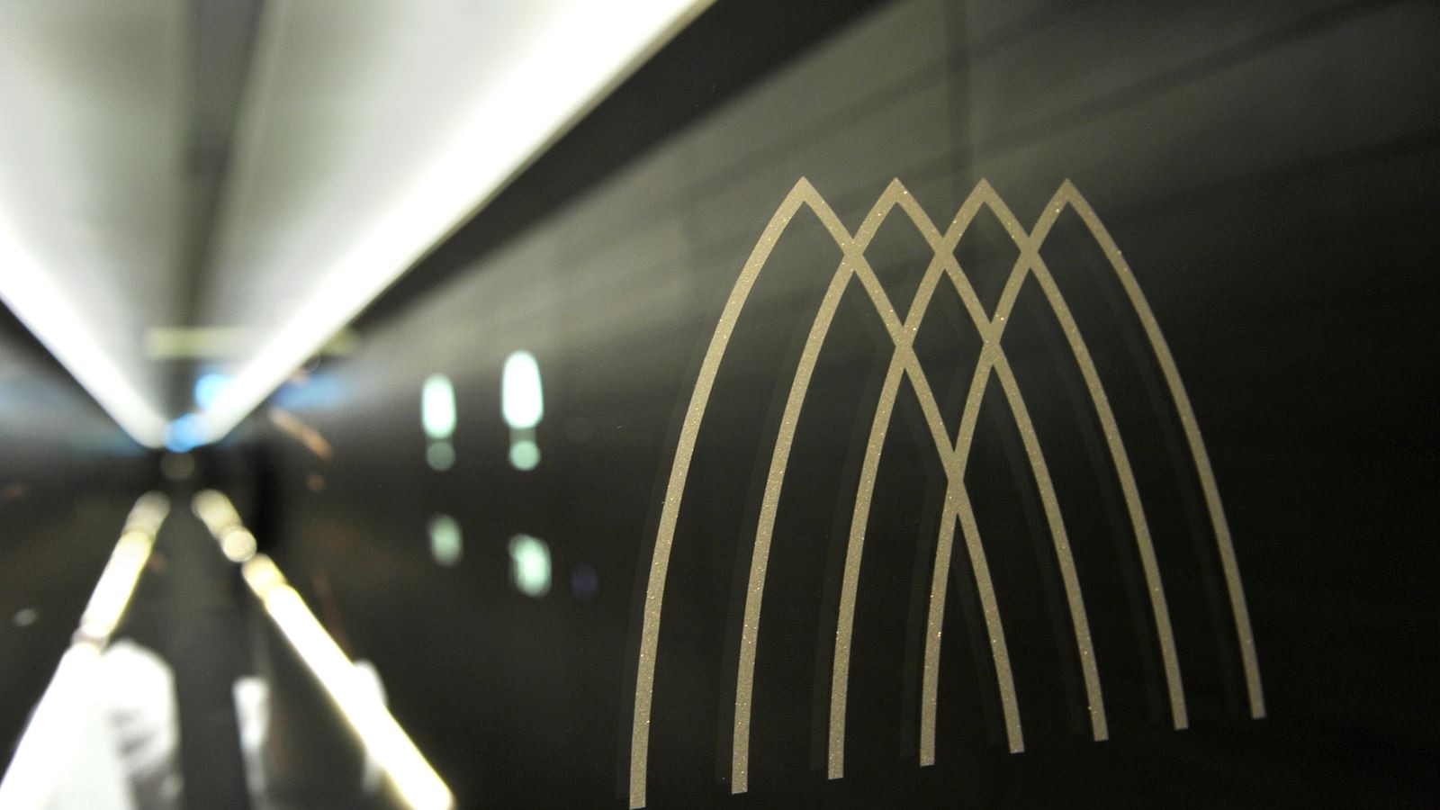 rooms-armani-deluxe-room