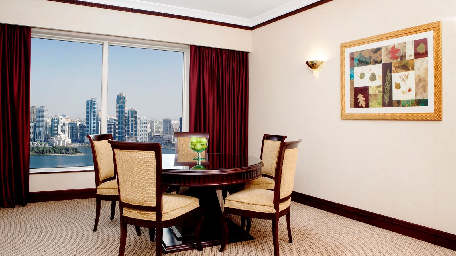 rooms-executive-suite