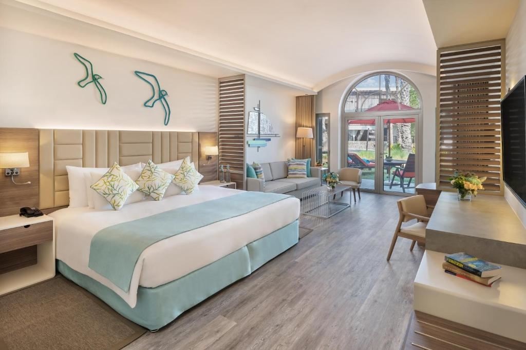 rooms-premium-garden-terrace-junior-suite