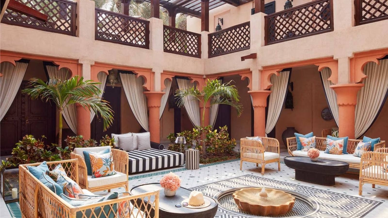 rooms-palm-house-garden-room