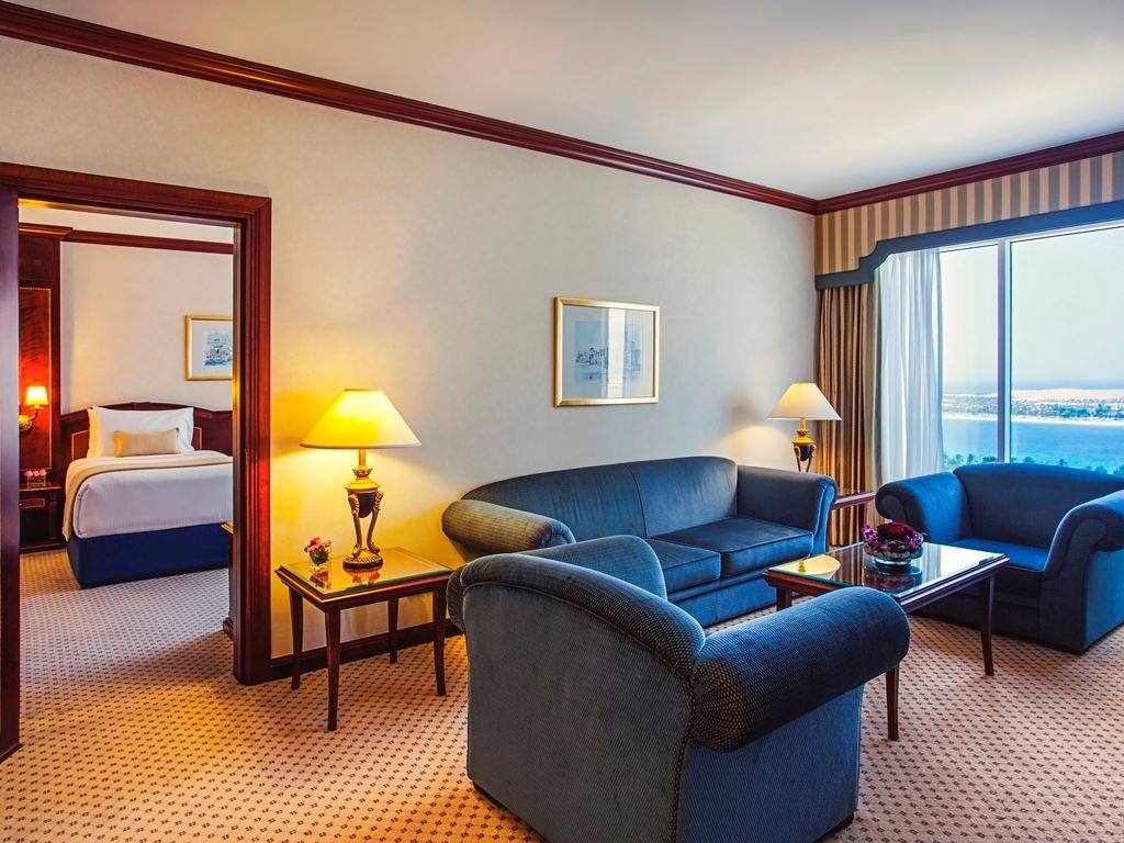 rooms-executive-suite