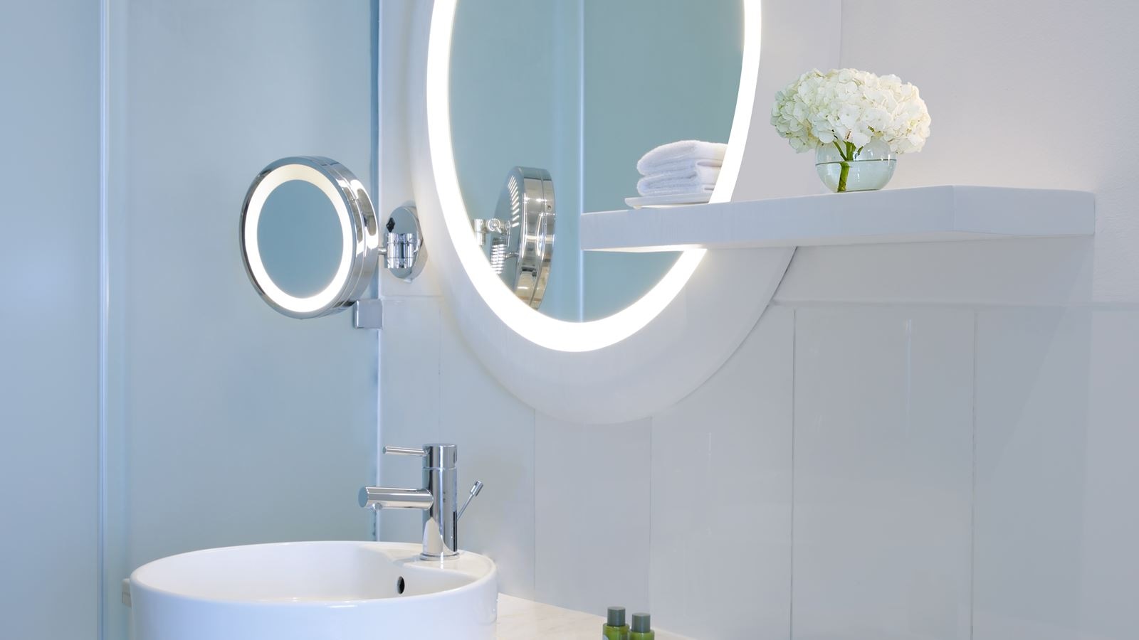 rooms-luxury-club-room