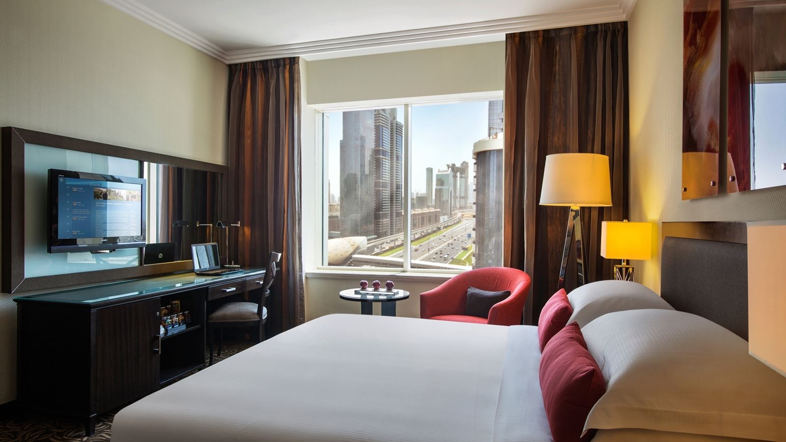 rooms-guest-room-with-lounge-access