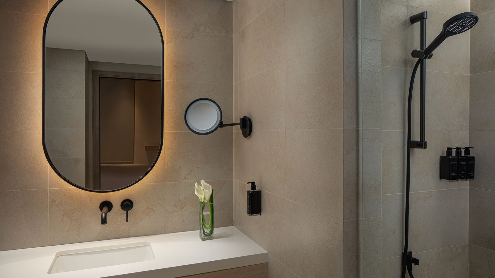 rooms-newly-designed-windowseat-view-room