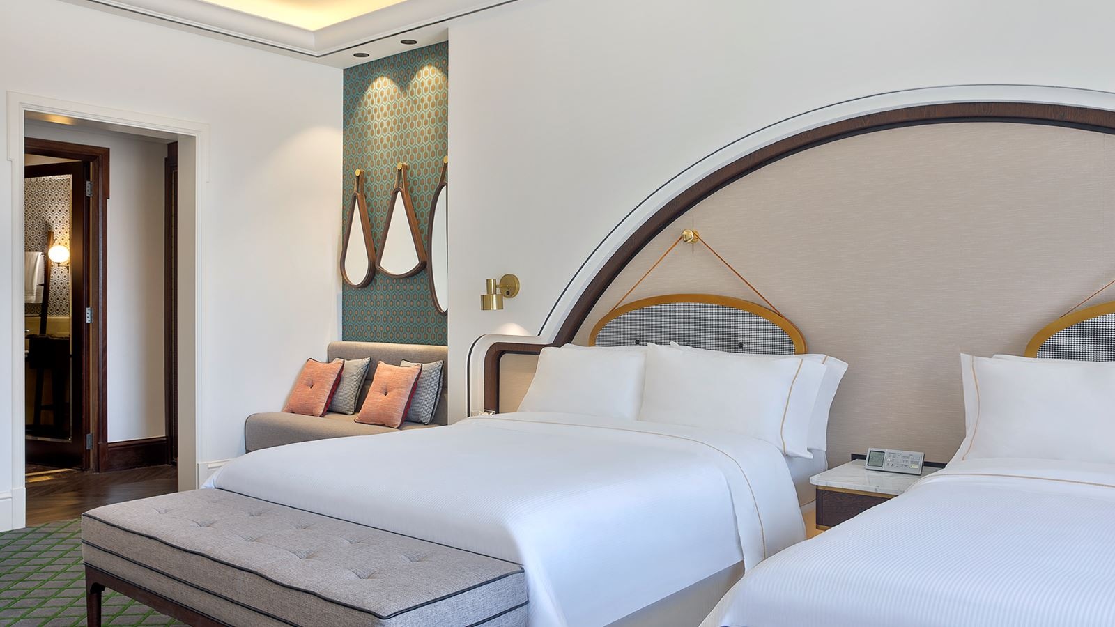 rooms-deluxe-room-sea-view