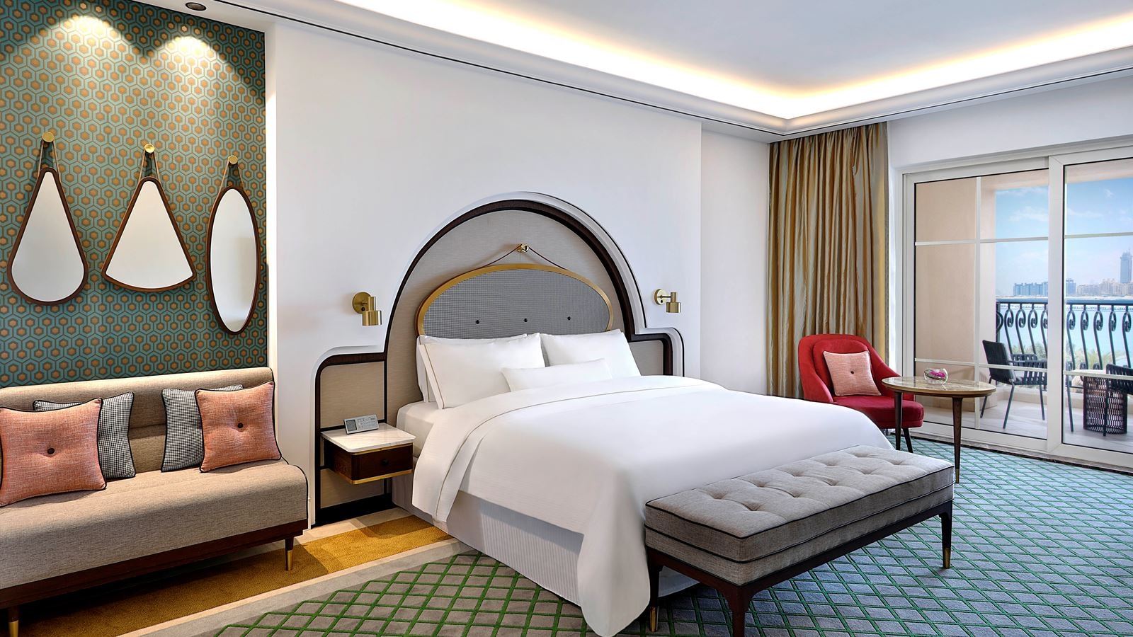 rooms-westin-club-room-sea-view