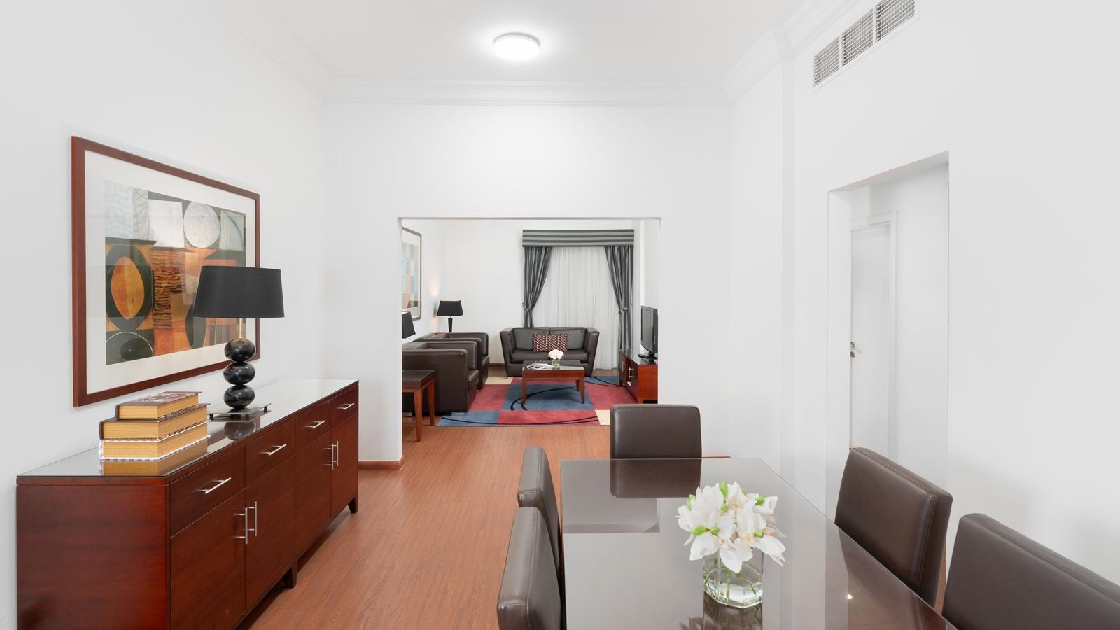 rooms-deluxe-room